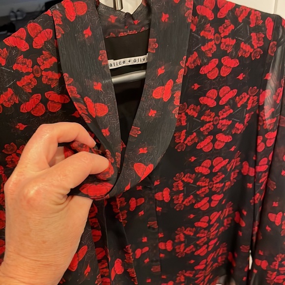 Red/black floral top - Picture 4 of 4